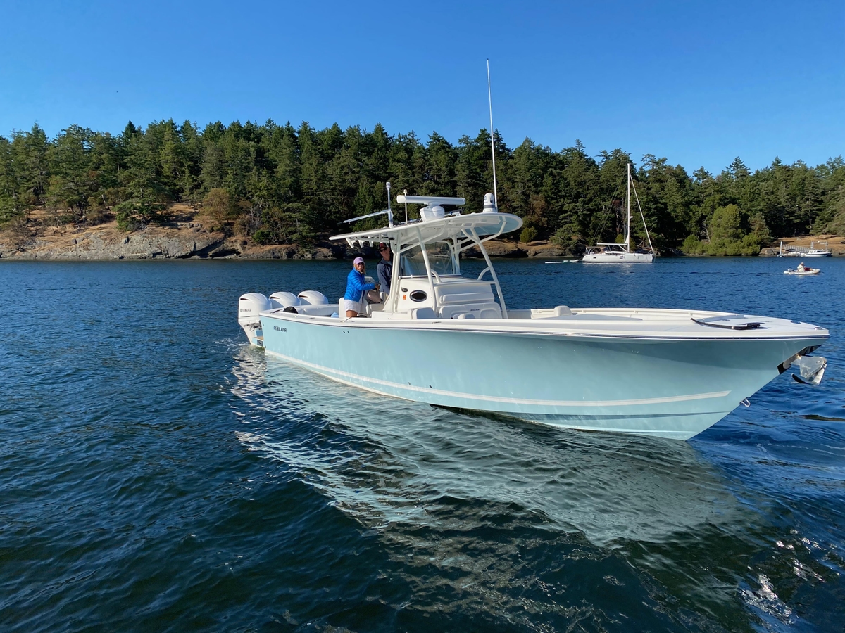 2015 Regulator 34 Center Console - Sold Boat