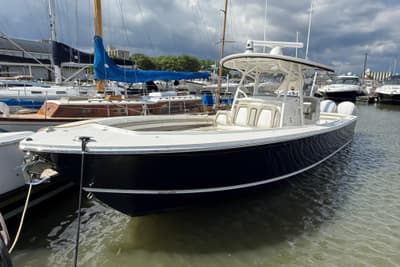 BOATZON | Regulator 34SS 2019