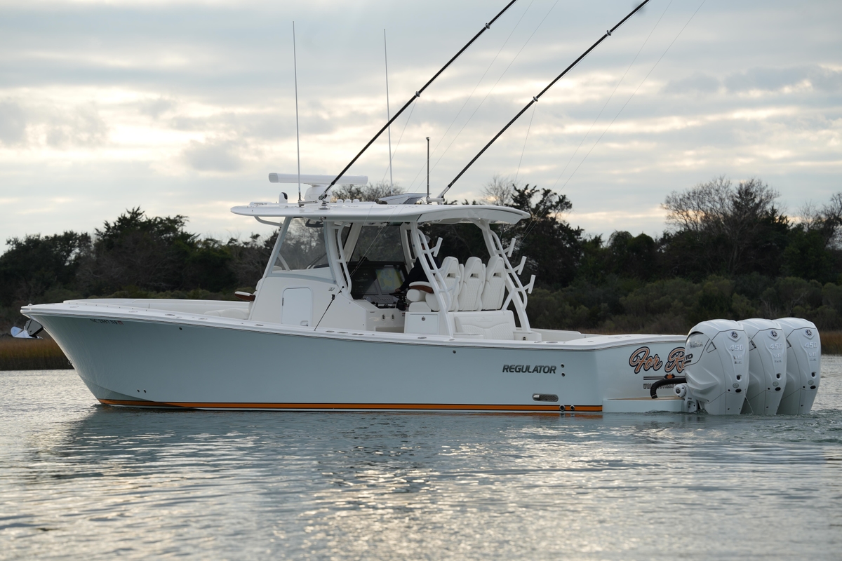 2025 Regulator 37 - Sold Boat