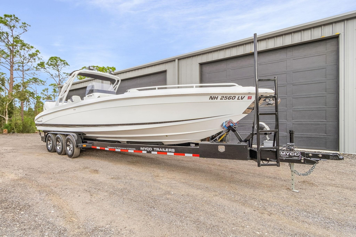 2020 Renegade 32 Cuddy - Sold Boat