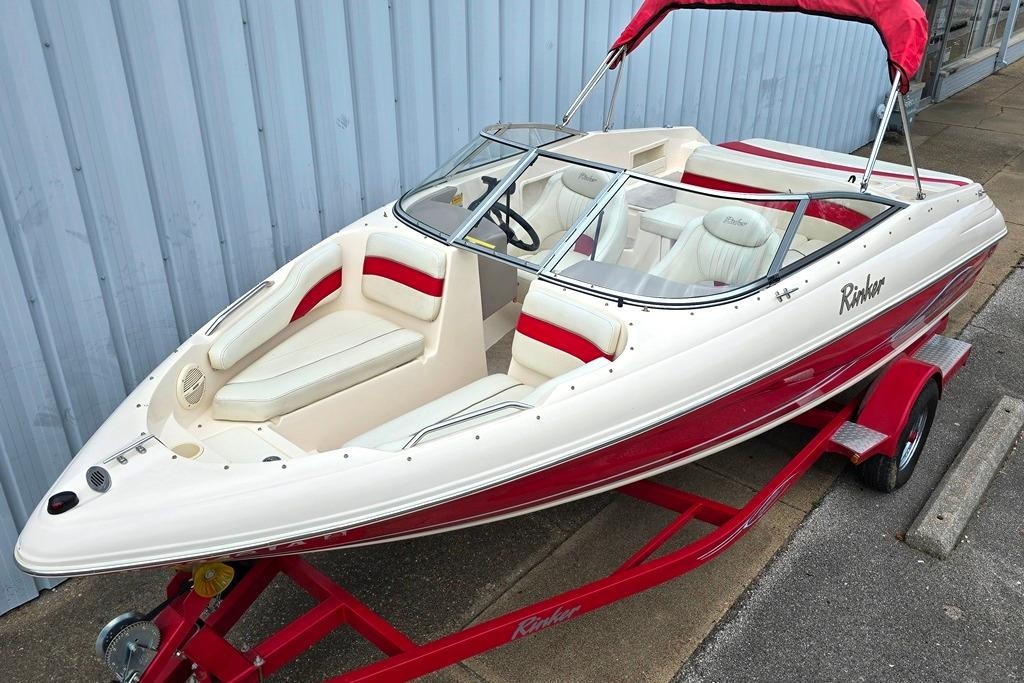 2005 Rinker 192 Captiva BR - Sold Boat