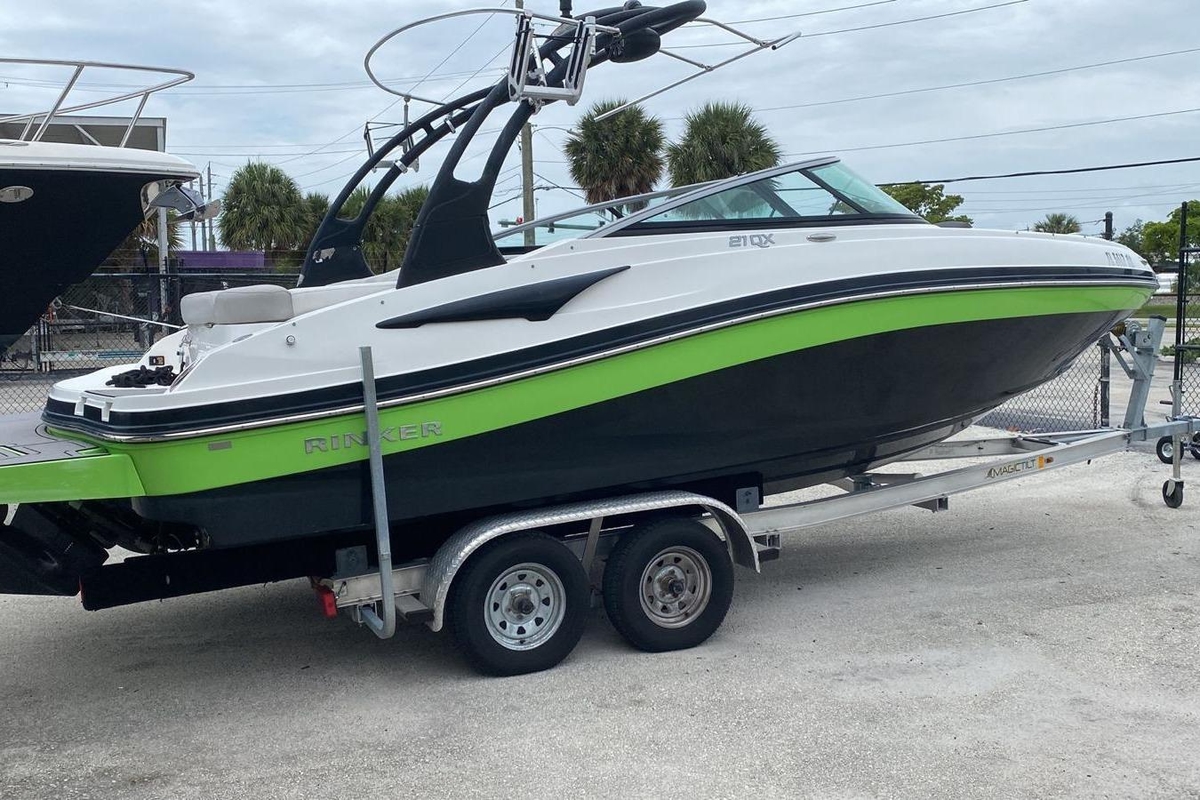 2019 Rinker 21QX BR - Sold Boat