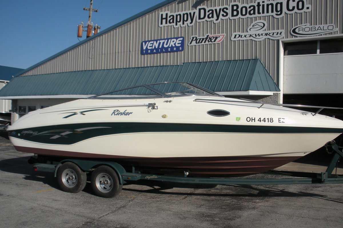1999 Rinker 232 Captiva Cuddy - Sold Boat