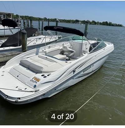 BOATZON | Rinker 246 Captiva Bowrider 2015 BOATZON | Rinker 246 Captiva Bowrider 2015