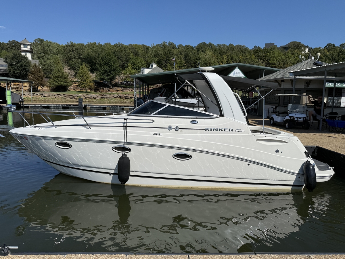 2009 Rinker 260 Rinker - Sold Boat