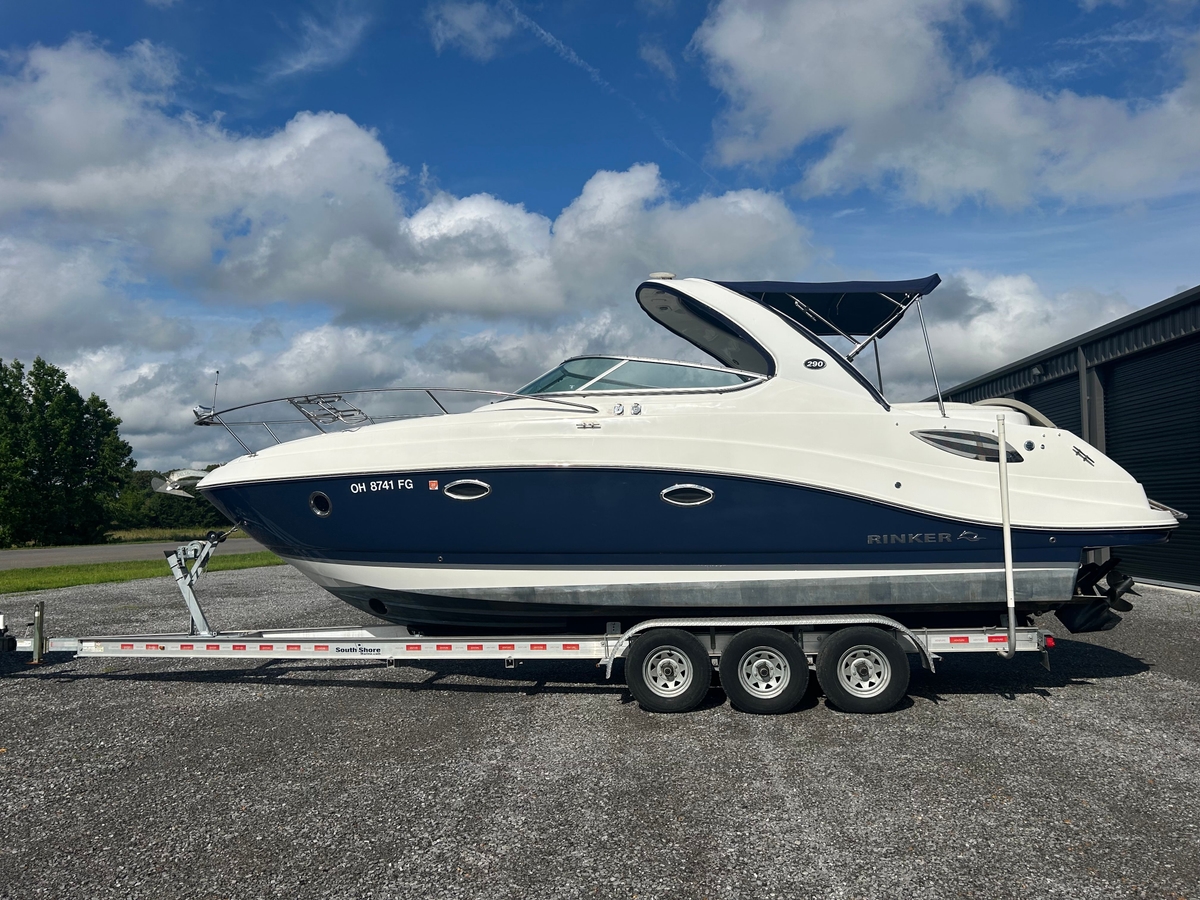 2013 Rinker 290 Express Cruiser - Sold Boat