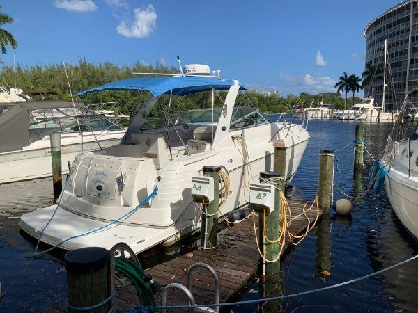 2007 Rinker 300 Express Cruiser - Sold Boat