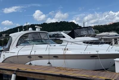 BOATZON | Rinker 400 Express Cruiser 2010