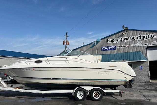 1996 Rinker Fiesta Vee 265 - Sold Boat
