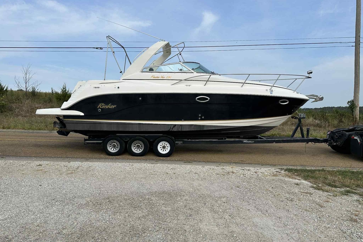 2003 Rinker Fiesta Vee 290 - Sold Boat