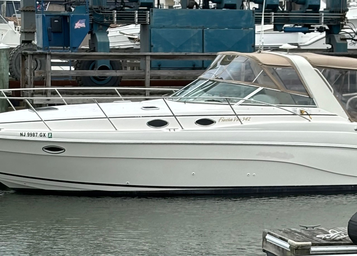 2003 Rinker Fiesta Vee 342 - Sold Boat