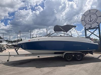 BOATZON | Rinker Q3 OB 2020 BOATZON | Rinker Q3 OB 2020