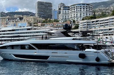 BOATZON | Riva 110 Dolcevita 2022
