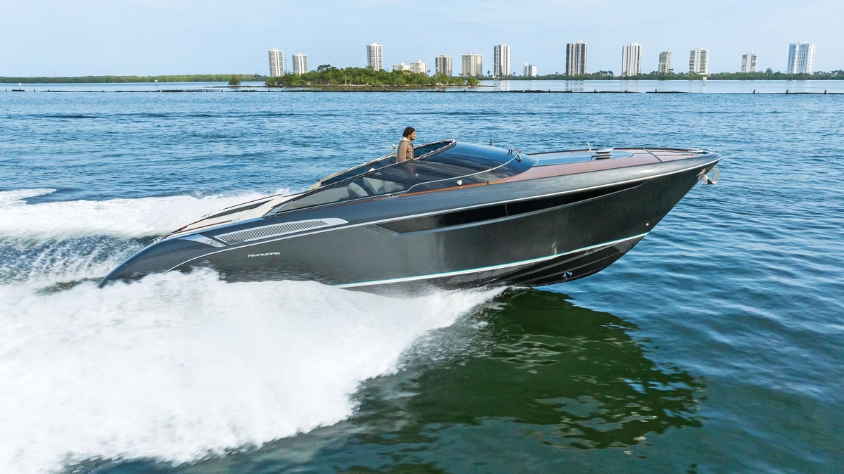 2017 Riva 38 Rivamare - Sold Boat