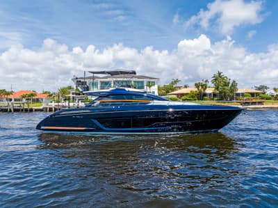 BOATZON | Riva 66 Ribelle 2020