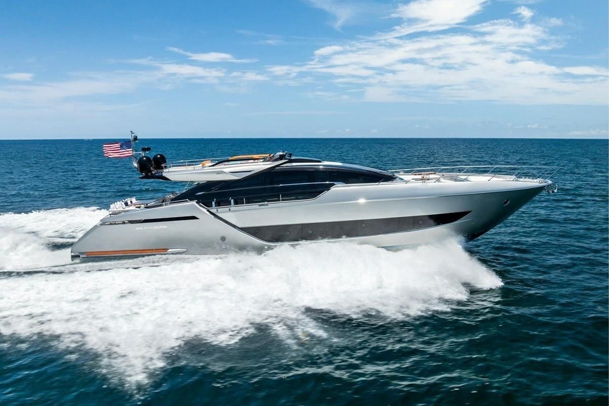 2022 Riva 88 Folgore - Sold Boat