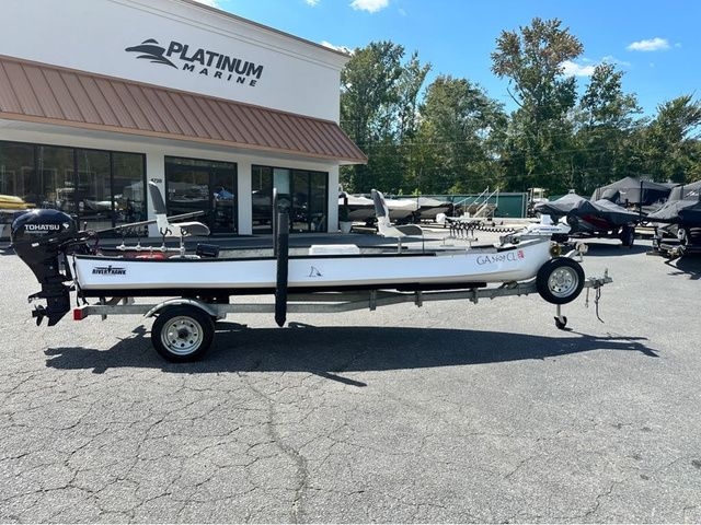 2014 River Hawk B52 - Sold Boat