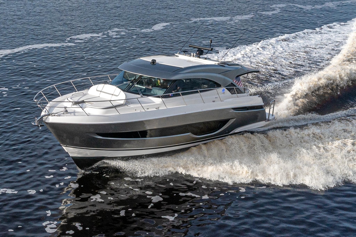 2024 Riviera 4600 SY - Sold Boat