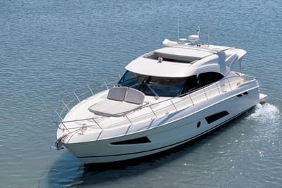 BOATZON | Riviera 4800 Sport Yacht 2020