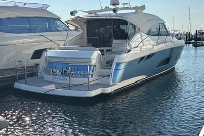 BOATZON | Riviera 4800 Sport Yacht 2020
