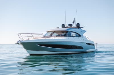 BOATZON | Riviera 4800 Sport Yacht 2022