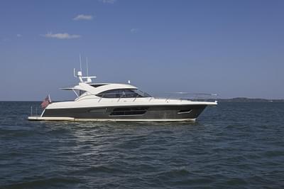 BOATZON | Riviera 5000 Sport Yacht 2016 BOATZON | Riviera 5000 Sport Yacht 2016