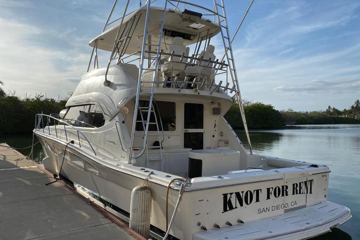 2004 Riviera 51 Flybridge - Sold Boat