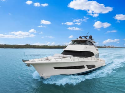 BOATZON | Riviera 64 Sports Motor Yacht 2023