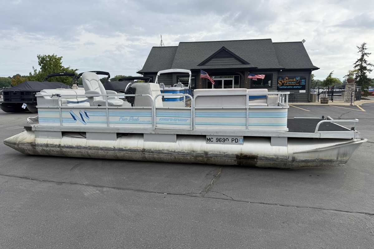 1989 Riviera Cruiser Fun Deck 22 - Sold Boat