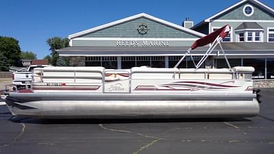 BOATZON | Riviera Cruiser RSL 2525 RE 2000 BOATZON | Riviera Cruiser RSL 2525 RE 2000