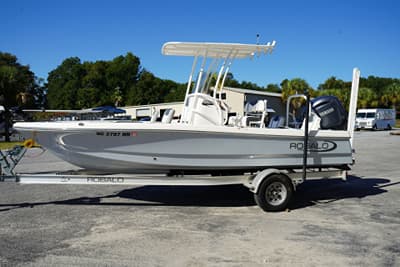 BOATZON | Robalo 206 Cayman 2024
