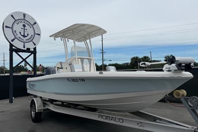 BOATZON | Robalo 206 Cayman 2024