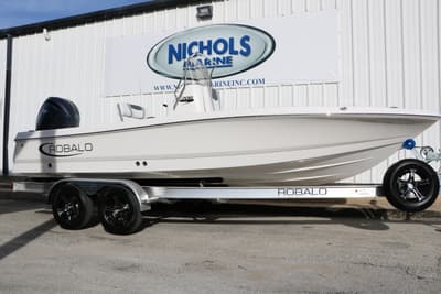 BOATZON | Robalo 206 Cayman 2026