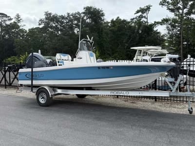 BOATZON | Robalo 206 Cayman 2026
