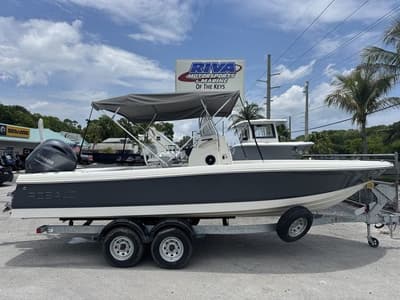 BOATZON | Robalo 226 Cayman 2015