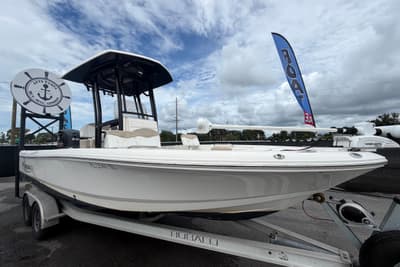 BOATZON | Robalo 226 Cayman 2019