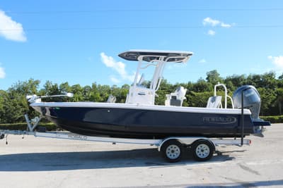 BOATZON | Robalo 226 Cayman 2024