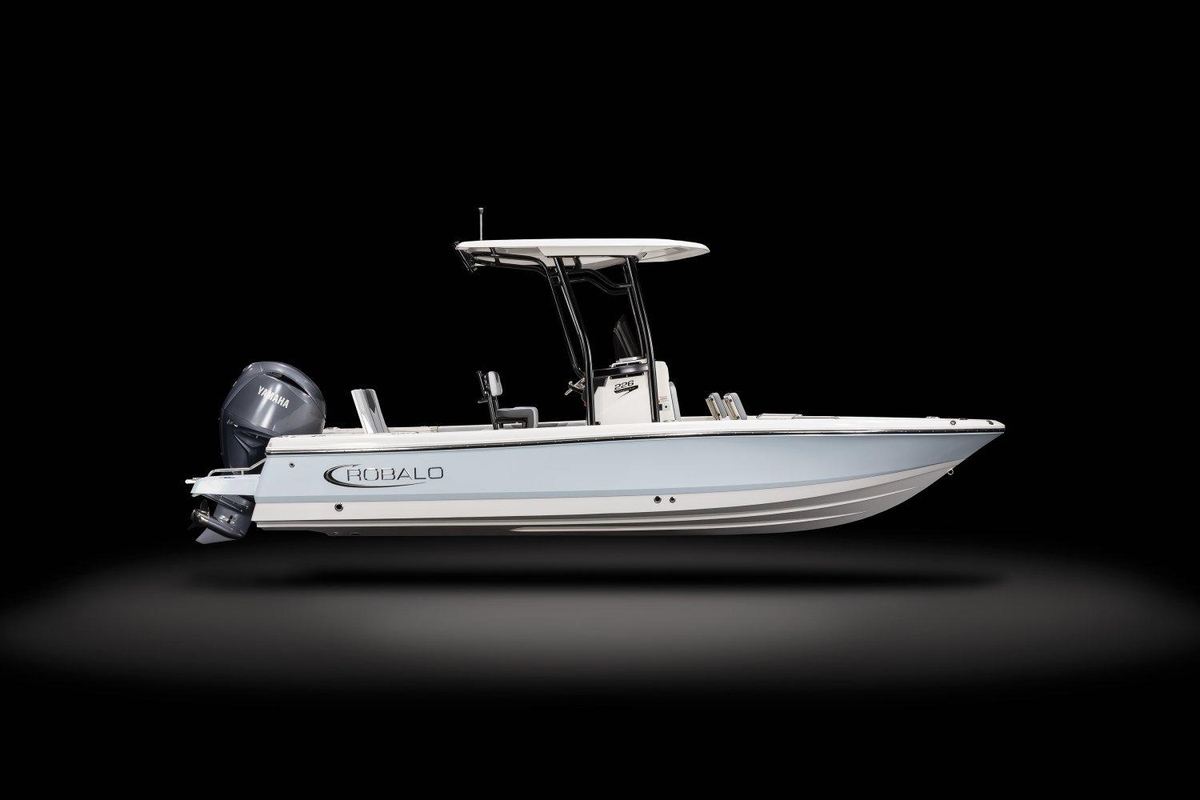 2026 Robalo 226 Cayman - Sold Boat