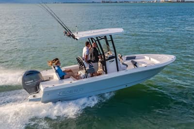 BOATZON | Robalo 226 Cayman 2026