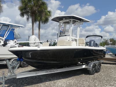 BOATZON | Robalo 226 Cayman 2026