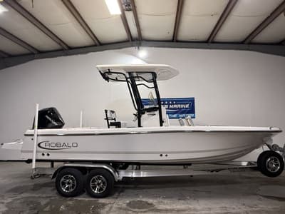 BOATZON | Robalo 226 Cayman 2026