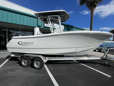 BOATZON | Robalo 232 Explorer 2026