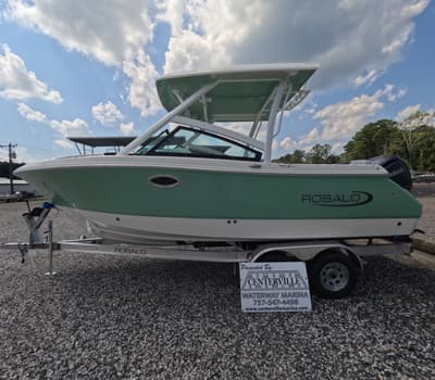 BOATZON | Robalo 237 DC 2027
