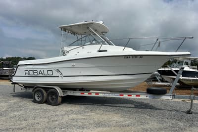 BOATZON | Robalo 2440 Walkaround 1993