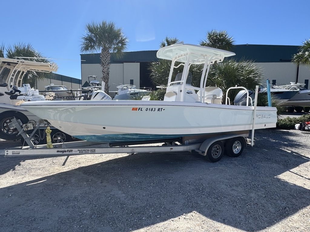 2018 Robalo 246 Cayman - Sold Boat