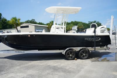 BOATZON | Robalo 246 Cayman 2019
