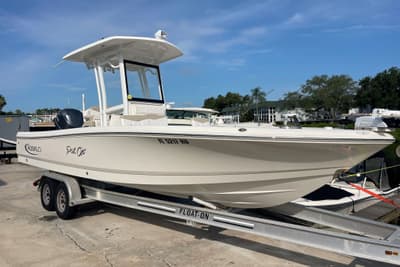 BOATZON | Robalo 246 Cayman 2019