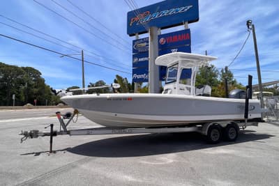 BOATZON | Robalo 246 Cayman 2022