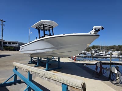 BOATZON | Robalo 246 Cayman 2023
