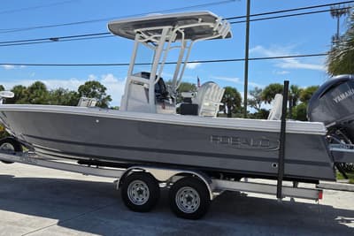 BOATZON | Robalo 246 Cayman 2024